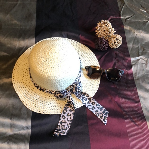 Leopard Sun Hat - Picture 5 of 5